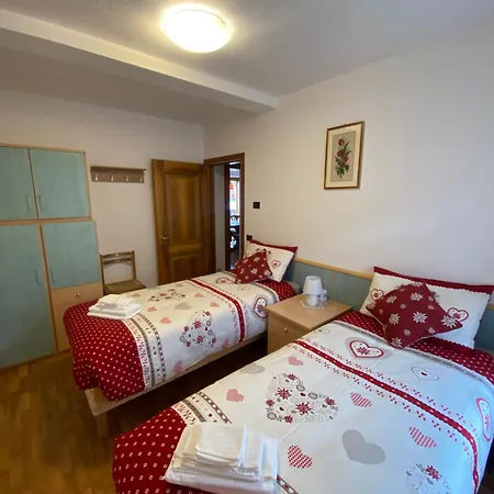 Madama Apartmán